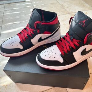 Nike Air Jordan Shoes - Black, Red, White New Original Colors 
Women’s size 9.5